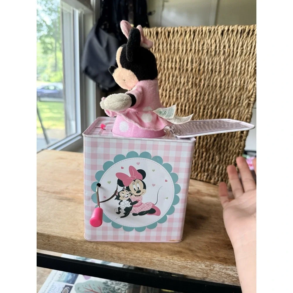 Disney 2014 Minnie Mouse 